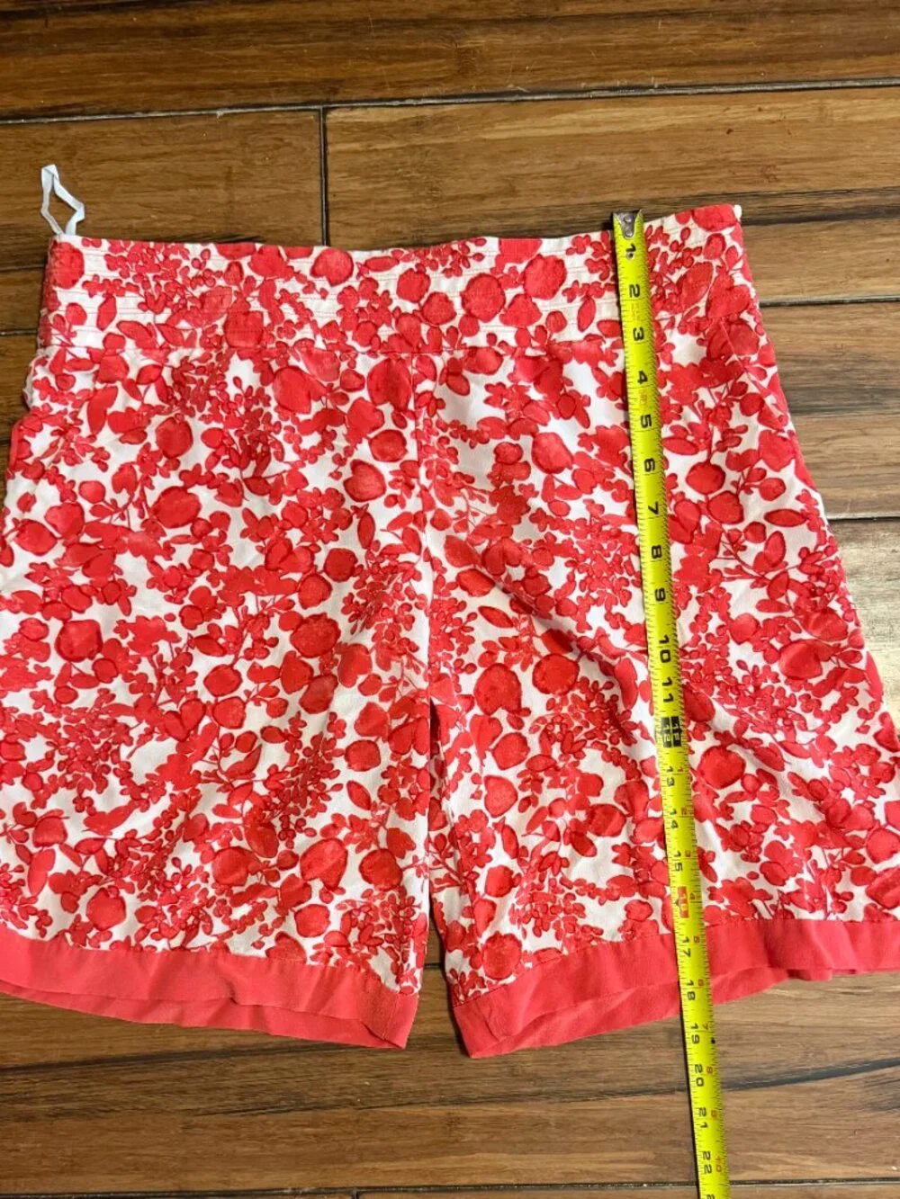 Tory Burch 100% Silk Red White Floral Print Shorts Resortwear Small